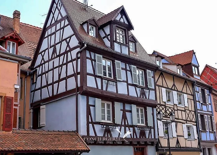 Vakantiehuis Maison Historique Au Coeur Du Marche De Noel *